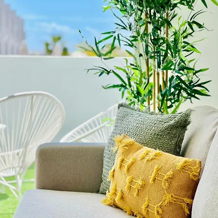 Canaryislandshost L Arena Costa Teguise