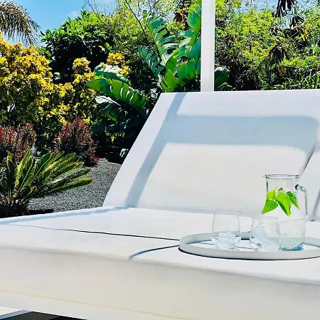 Canaryislandshost L Arena * Costa Teguise