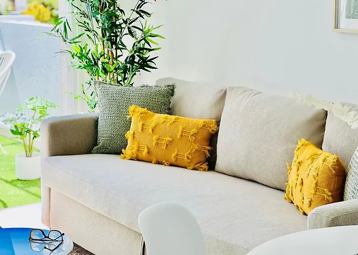 Canaryislandshost L Arena * Costa Teguise